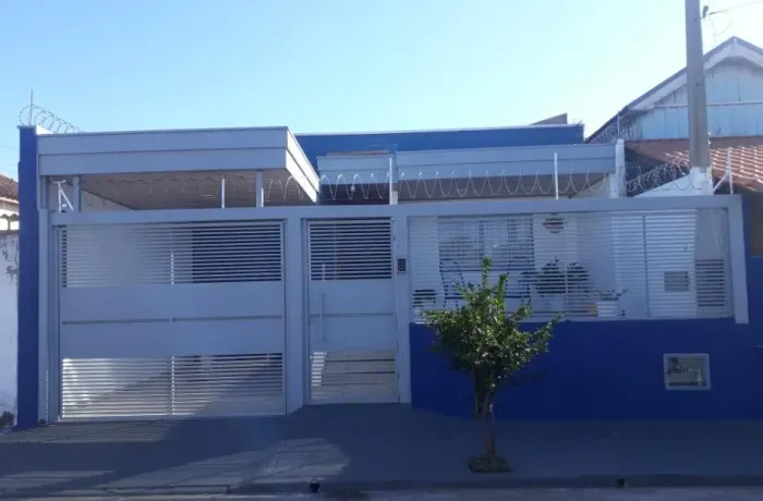 Casa com 3 Quartos (1 Suíte) e 1 Vaga à Venda Próxima ao Centro Marília/SP