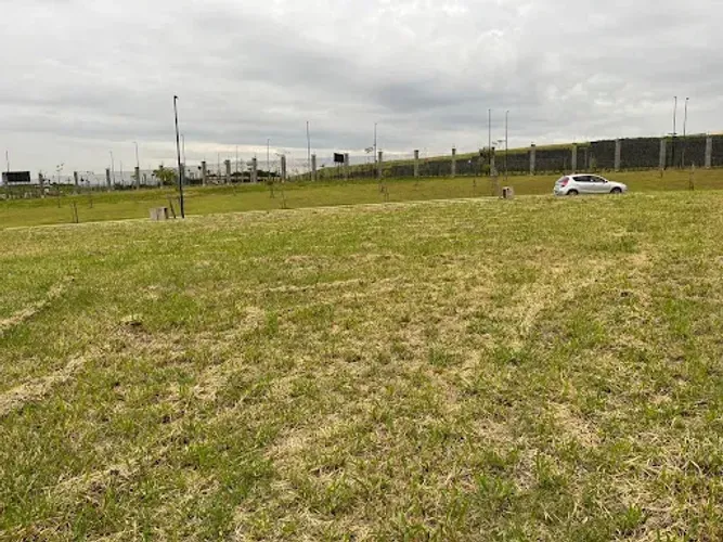 Terreno à venda, Condomínio Villa Dos Pinheiros - Indaiatuba/SP