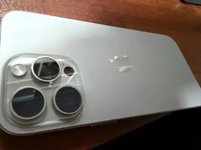 iPhone 16 pro max 256gb. 98% bat.