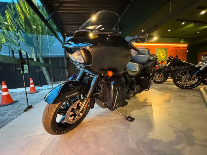 HARLEY DAVIDSON ROAD GLIDE LIMITED FLTRK PRETA 2023/2023