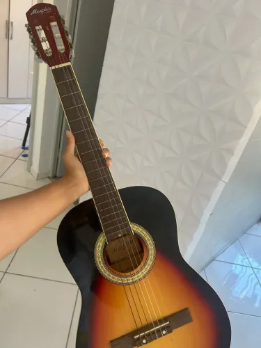 Violão Memphis AC-34 muito bem conservado 