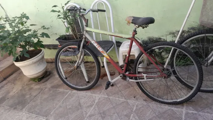 Bicicletas com defeito