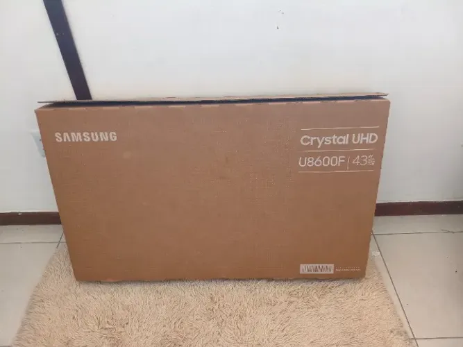 TV Samsung 40" polegadas UN40D5000PGXZD