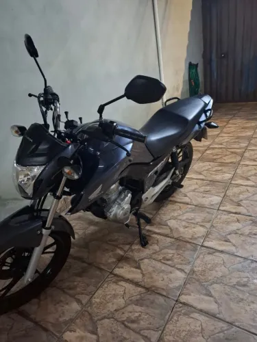 Moto fan 160 2024