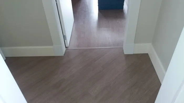 Instalação e colocação de pisos laminados