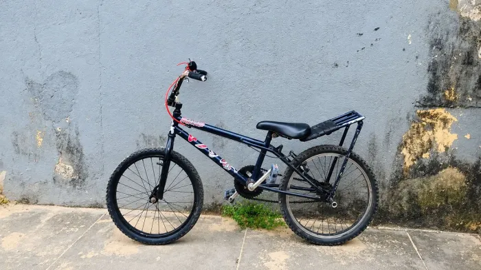 Vende se uma bicicleta montadinha