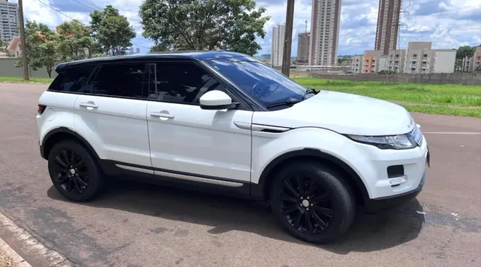 Land Rover Range Rover Evoque Prestigetech 2.2 5P Dies. 2015