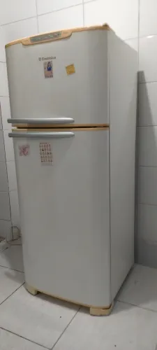 Vendo Geladeira