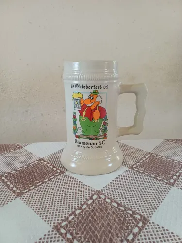 Caneca Oktoberfest Blumenau
