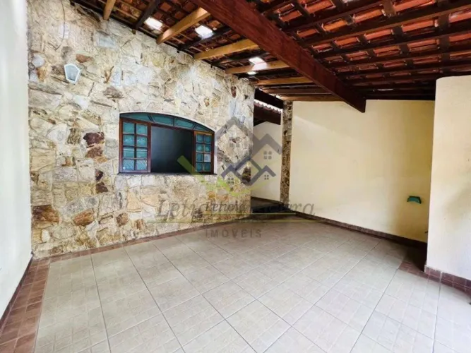 Casa com 2 quartos à venda, 135 m² por R$ 450.000 - Vila Urupês - Suzano/SP