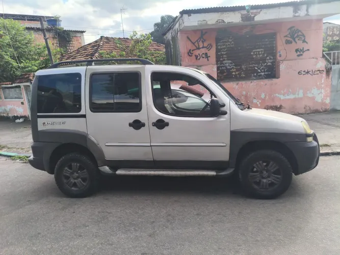 Fiat Doblo Adv/adv Tryon/locker 1.8 Flex 2009