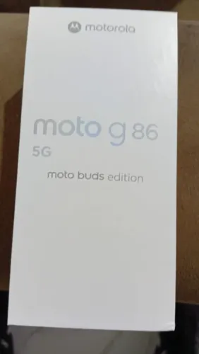 Celular novo na caixa Moto G 86 com fone sem fio.  Paguei 1.990, vendo por 1.700 reais .