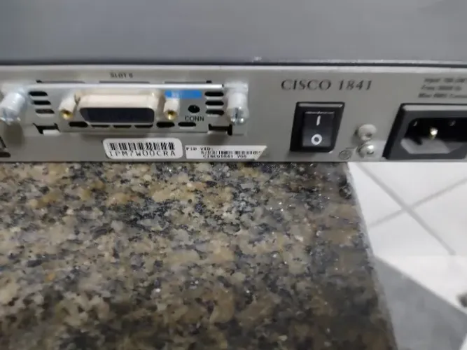 Roteador cisco 1841