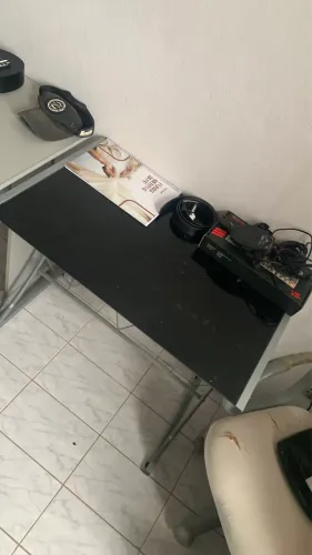 Mesa de escritório - pra vender logo (pequena)