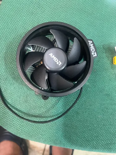 Cooler AMD Wraith Stealth Original (Novo/Sem Uso) AM4/AM5