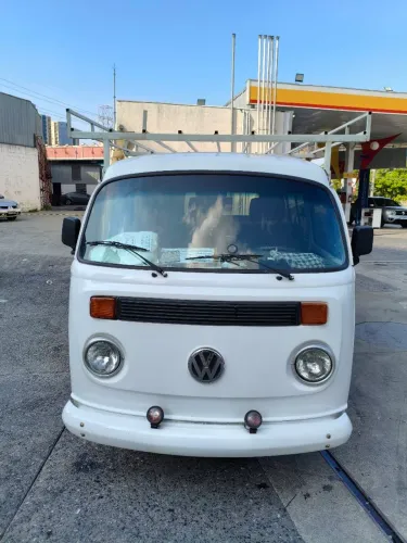 Volkswagen Kombi Carat (álcool) 2002