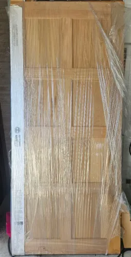 Porta maciça tauari. 0,92 X 2,10