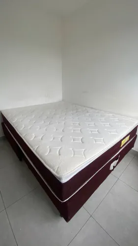 Cama queen