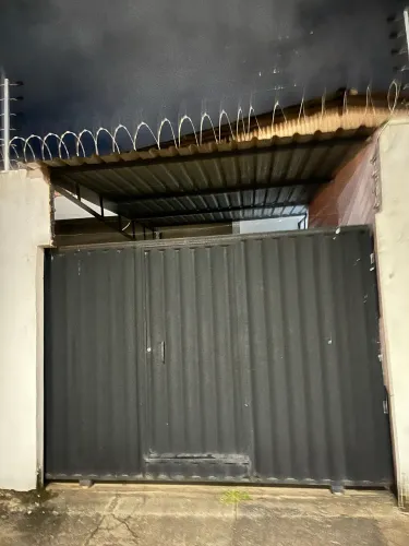 Aluga-se apartamento R$$1.200,00 + caução R$500,00 no bairro Buritis 