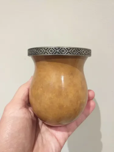 Cuia de chimarrão com virola em zamak