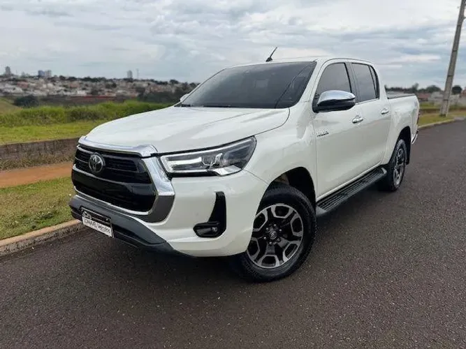 Toyota Hilux CD SRX 4X4 2.8 TDI 16V Diesel Aut. 2021