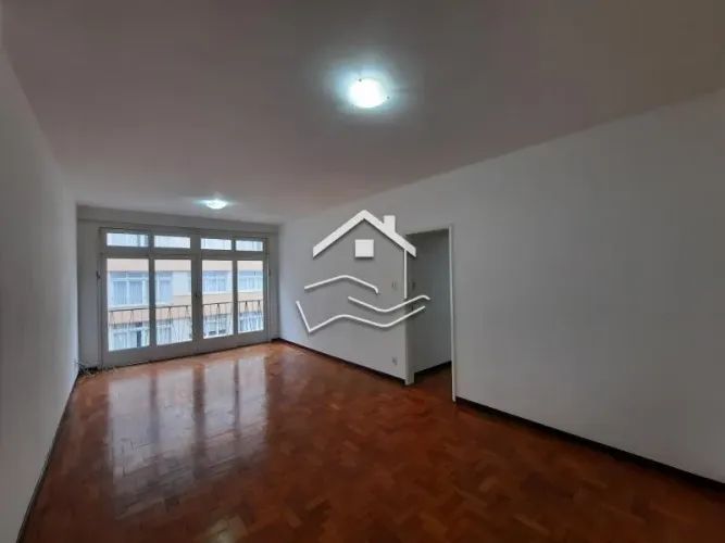 Apartamento- Petrópolis, Centro