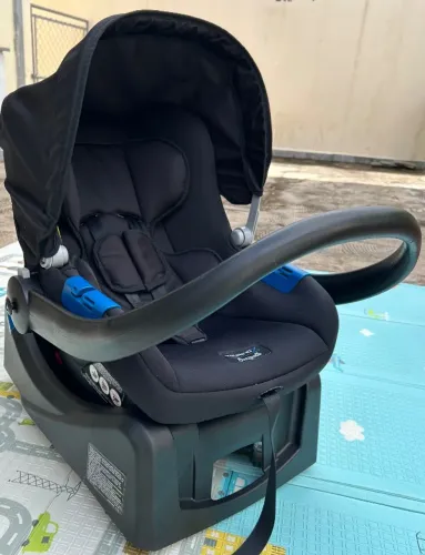 Bebê conforto Burigotto com base