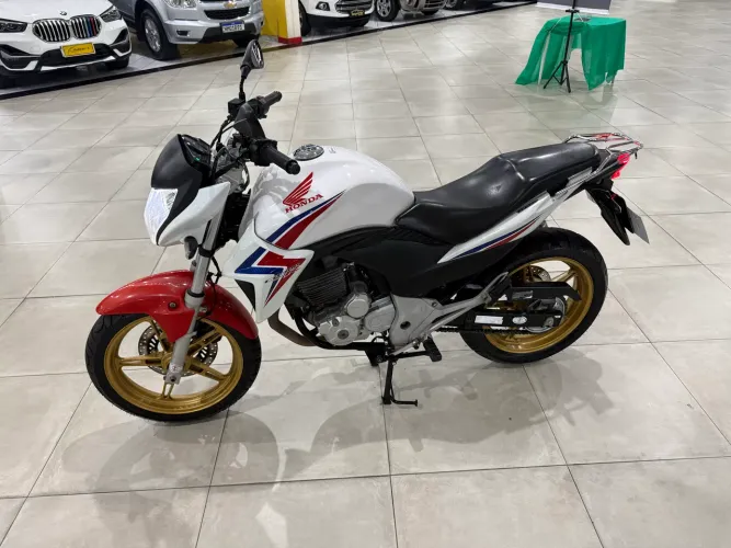 Honda CB300 Flex  *Capitão América* apenas 30.000KM