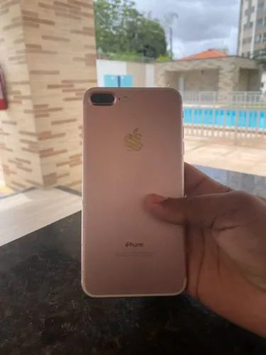 Iphone 7plus rose, 128gb bateria 100% nunca foi aberto, tudo funcionando perfeitamente.