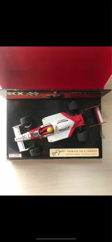 Miniatura McLaren MP4/6 Ayrton Senna (Tribute to a Legend)
