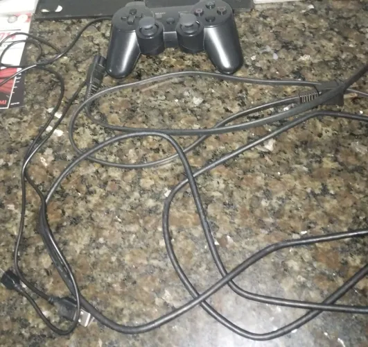 Ps3 slim com hen 1 controle