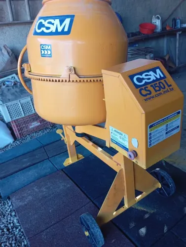 Betoneira 150 litros CSM semi nova