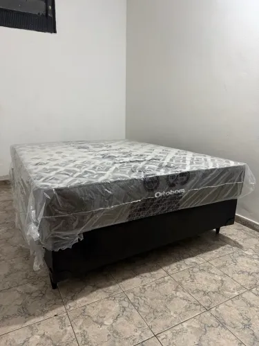 Vendo cama nova - nunca usada. Parcelo