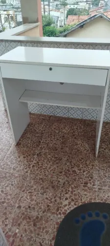 Escrivaninha infantil 
