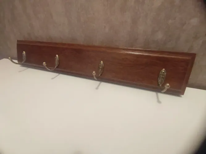 Cabideiro novo em madeira maciça 50cm com ganchos em ferro