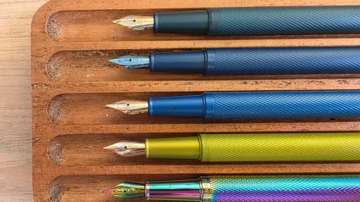 Coleção Hongdian ? 5 canetas-tinteiro ponta M e 6 tintas