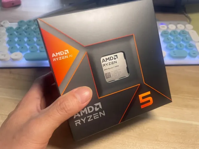 Kit AM5 8600g + Asrock B650M-HDV/M.2