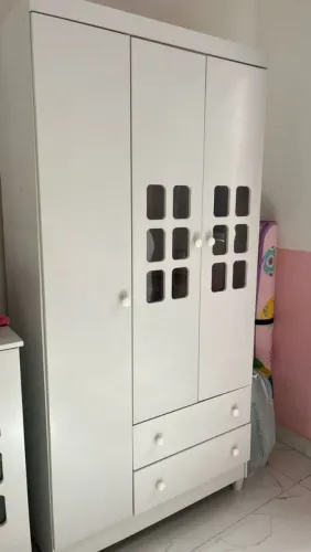 Guarda roupa infantil