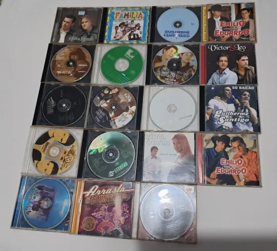 Lote 40 CDs (sem teste)com capas e encartes