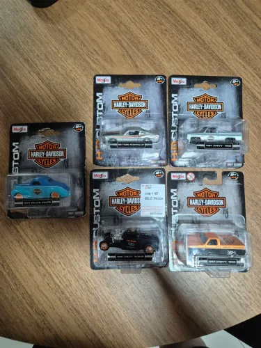 Kit 5 carrinhos Maisto Harley Davidson 1:64