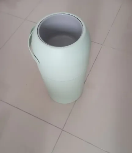 Lixeira antiodor para quarto bebê 