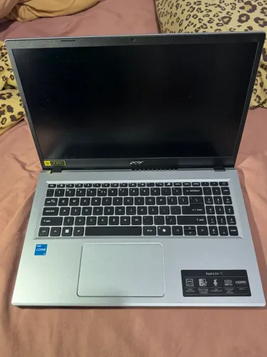 Notebook Acer Aspire Go 15 Core i3 Full HD + Caixa e Acessórios
