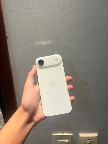IPhone 17 Air 256GB 100% Muito Novo