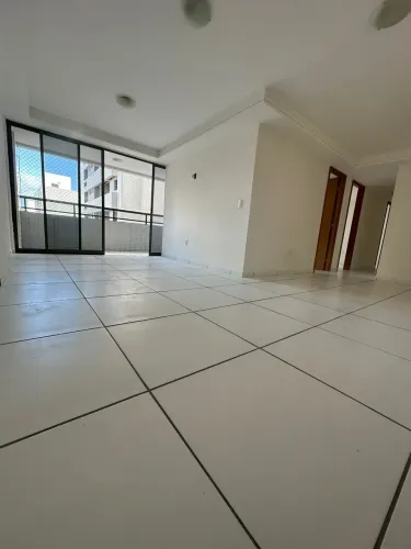 Apartamento para Alugar no Jardim Oceania com 3 quartos sendo duas suítes - João Pessoa - 