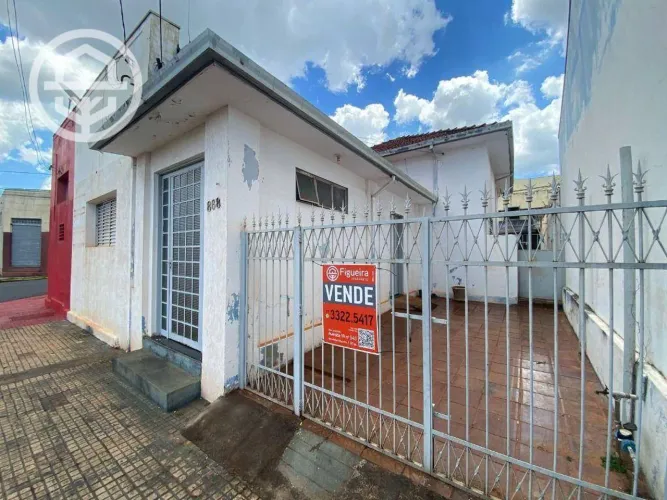 Casa com 3 dormitórios à venda, 179 m² por R$ 700.000,00 - Centro - Barretos/SP