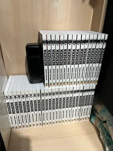 Manga Berserk Coleção completa