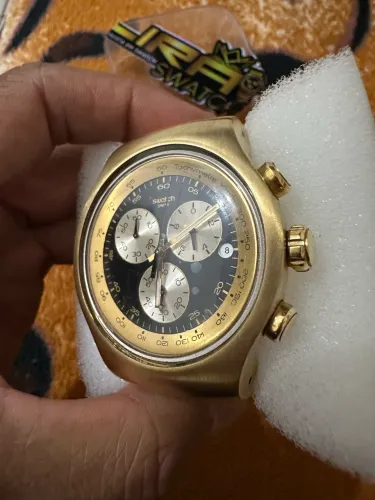 Swatch cara preta 