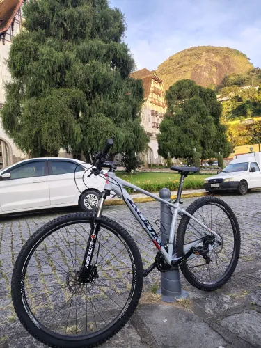 Bicicleta aro 29, quadro Audax, em perfeito estado! 