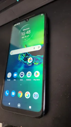 Celular Motorola Moto G8 Plus - 64 GB - usado