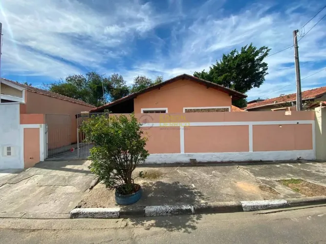 Casa com 3 quartos para Locação, Jardim Boa Vista - Pindamonhangaba